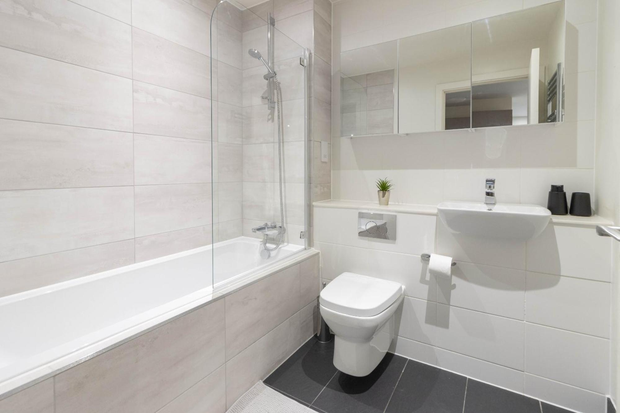 Linacre 11 - Modern 2 Bed Behind The Cathedral With Free Parking And Fast Wifi Apartment Exeter Luaran gambar